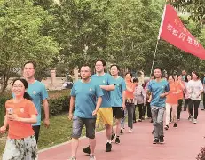 九游会登入 - 板球杯赛掀起高潮，关中旋风队强势反弹姑苏麒麟队，高压逼抢奏功——精神属性拉满