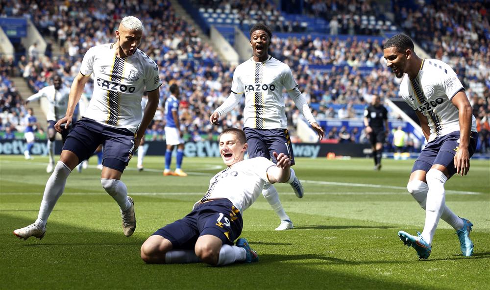 九游会娱乐 -关于今晚英超传出新动向,夏洛特黄蜂内部沟通,管理层表态:话题不断,球队文化再被提及的信息