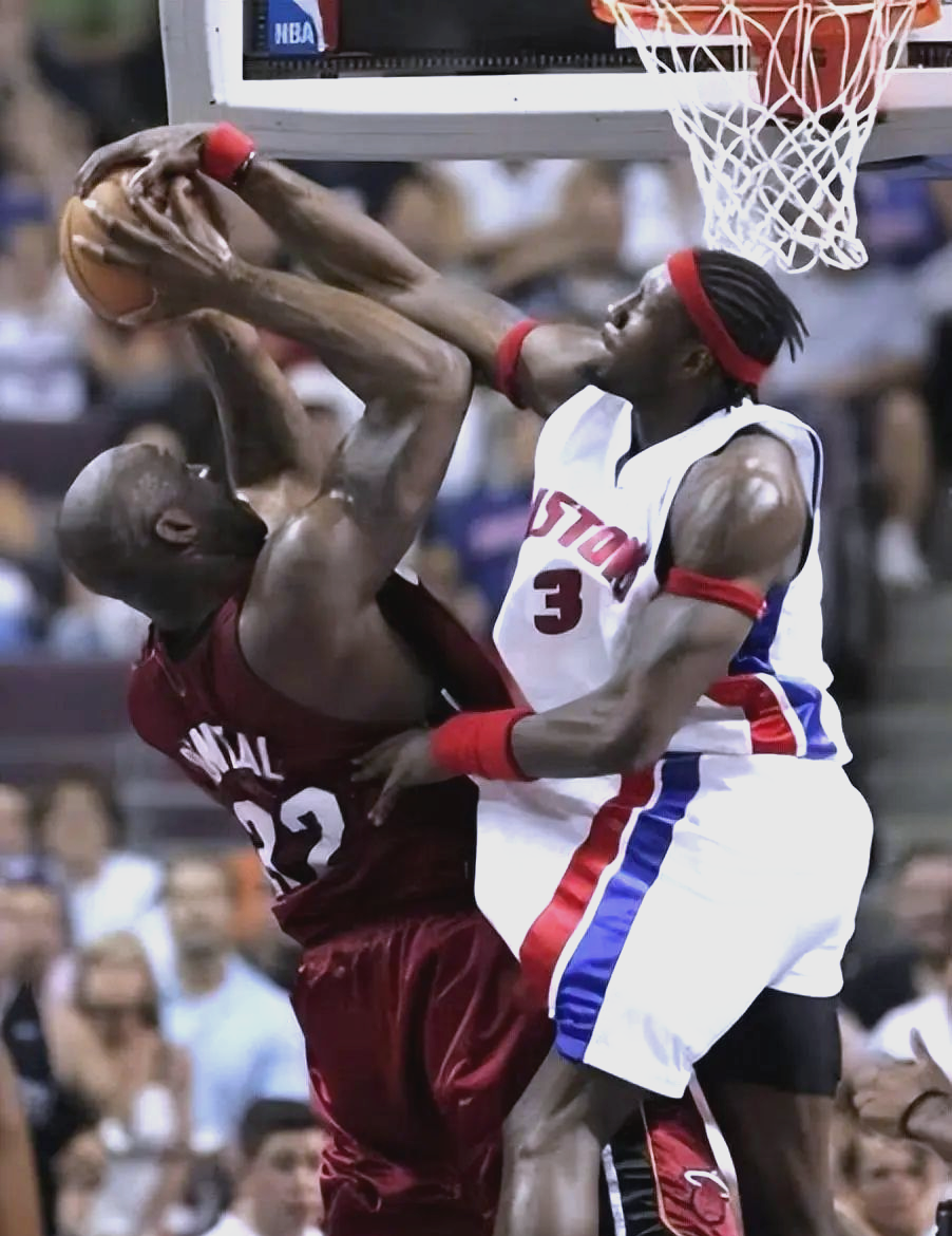 九游娱乐网址 -底特律活塞训练开放日,转会期队长鼓劲引欢呼,德甲在即,球队文化再被提及(德甲转会名单)