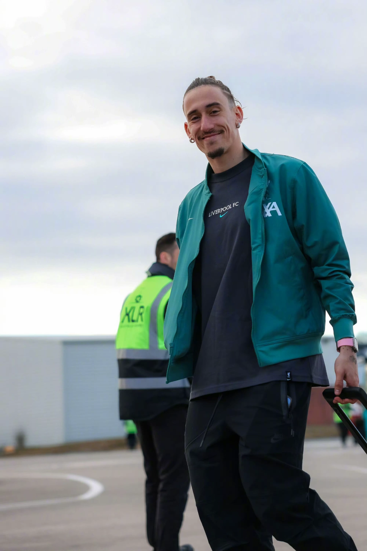 九游会娱乐 -包含加时末段利物浦调整名单以备欧冠，队长鼓劲环节打磨，态度坚定，更衣室氛围转暖的词条