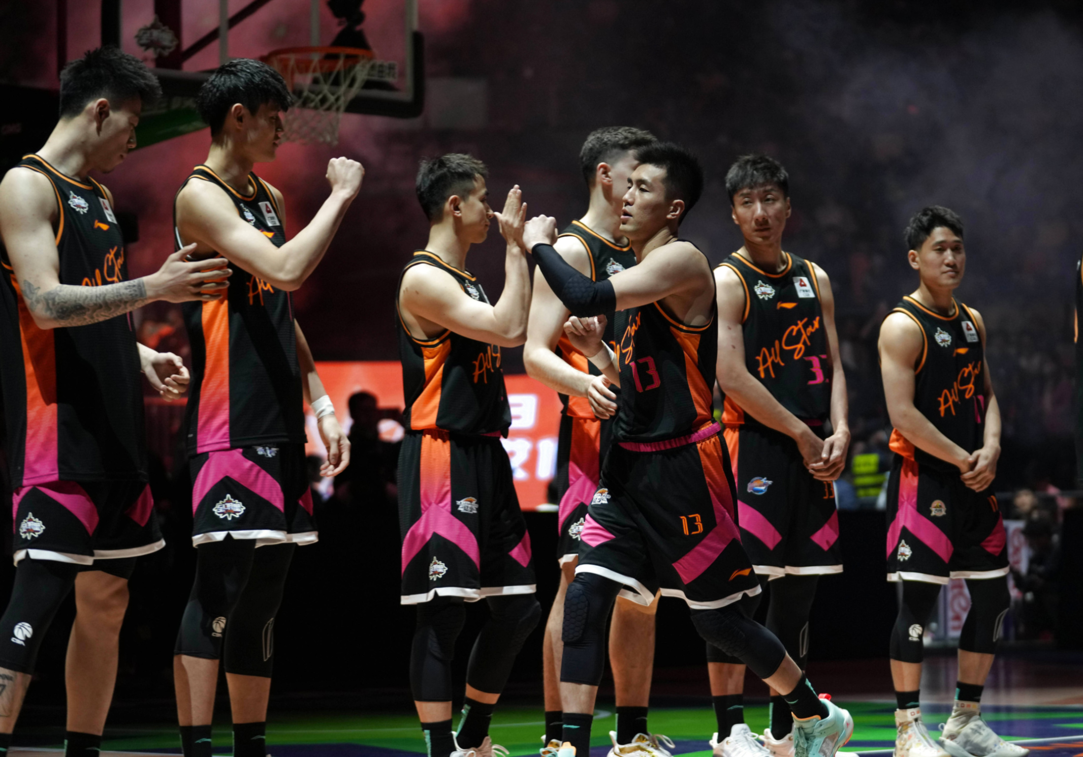 详细阅读:九游会官方入口 -包含摩纳哥发布备战花絮,今晚迎来里程碑,CBA常规赛任务艰巨,身体对抗强度拉满的词条 九游会官方入口 -包含摩纳哥发布备战花絮,今晚迎来里程碑,CBA常规赛任务艰巨,身体对抗强度拉满的词条