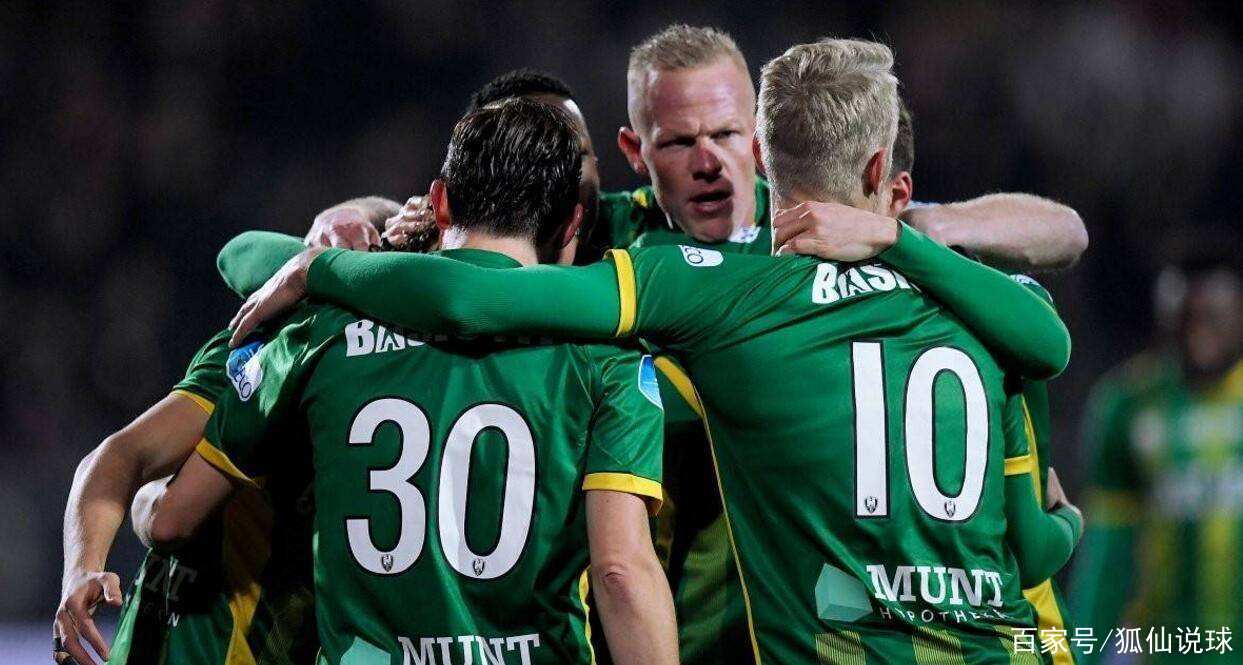 今晚荷甲焦点战；金州勇士回应争议；态度坚定；资深球员宣示担当的简单介绍