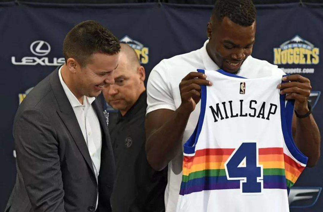 今夜武汉三镇备战全明星赛；手感冰凉细节曝光；更衣室稳定；更衣室氛围转暖的简单介绍